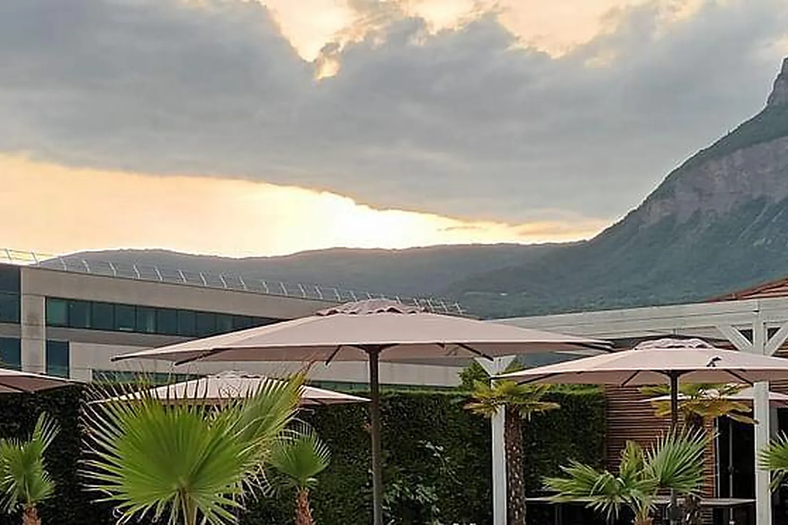 Lieux événementiels, LE 197