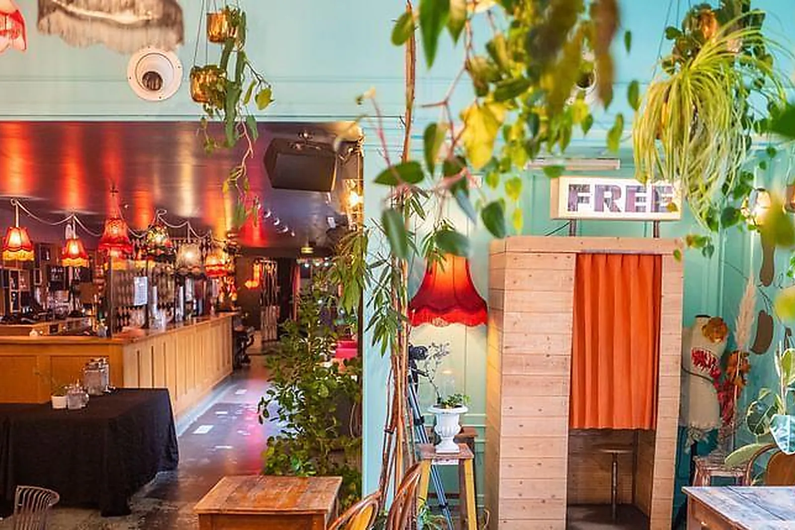 Lieux événementiels, LE BAR À BULLES