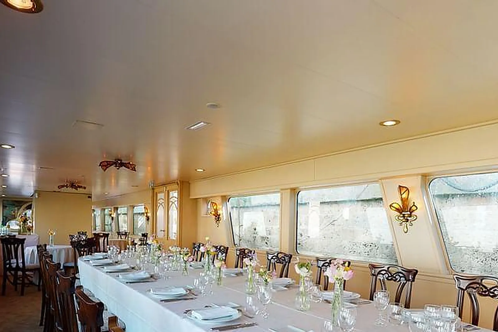 Lieux événementiels, LE BATEAU IVRE