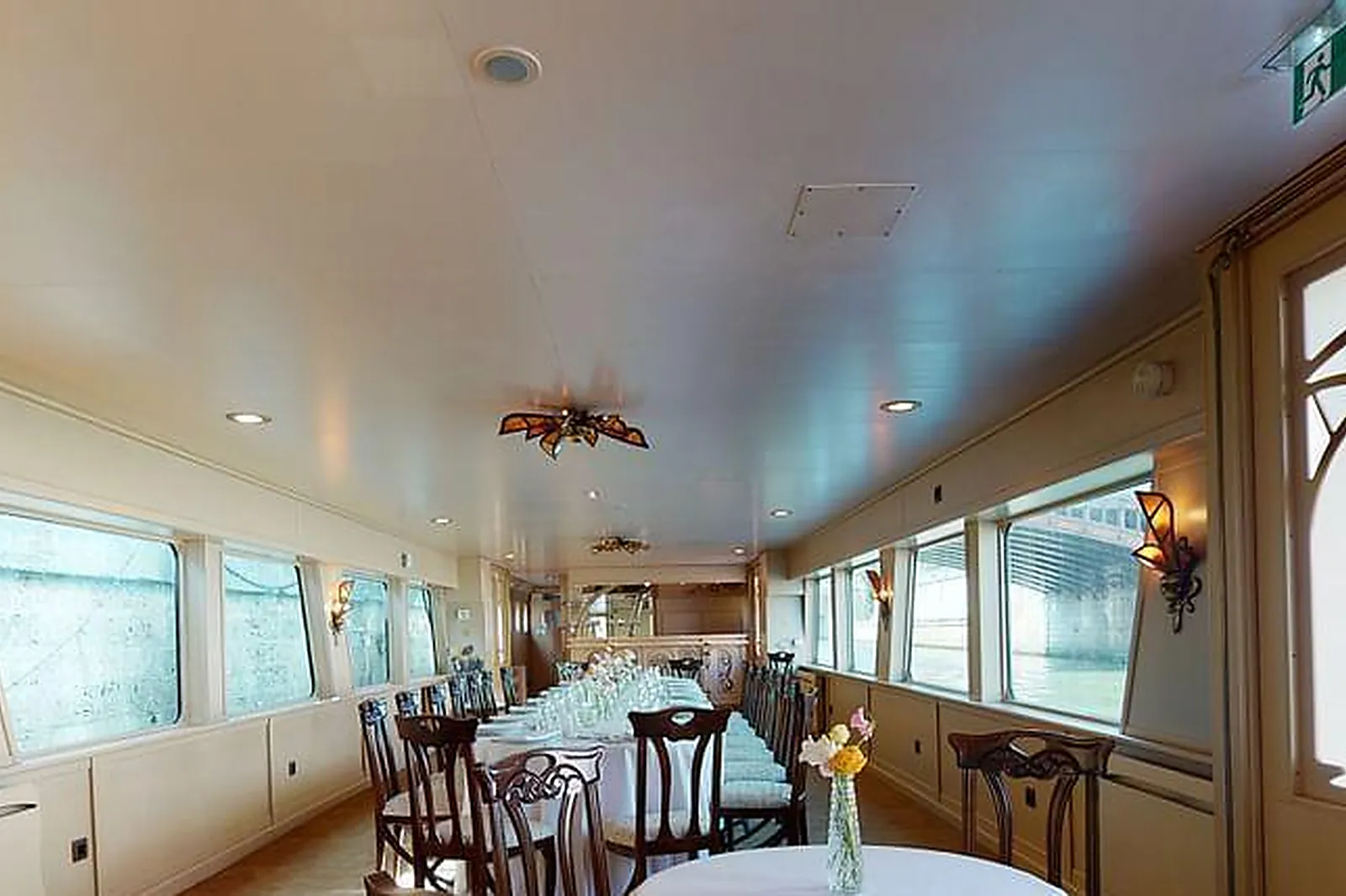 Lieux événementiels, LE BATEAU IVRE