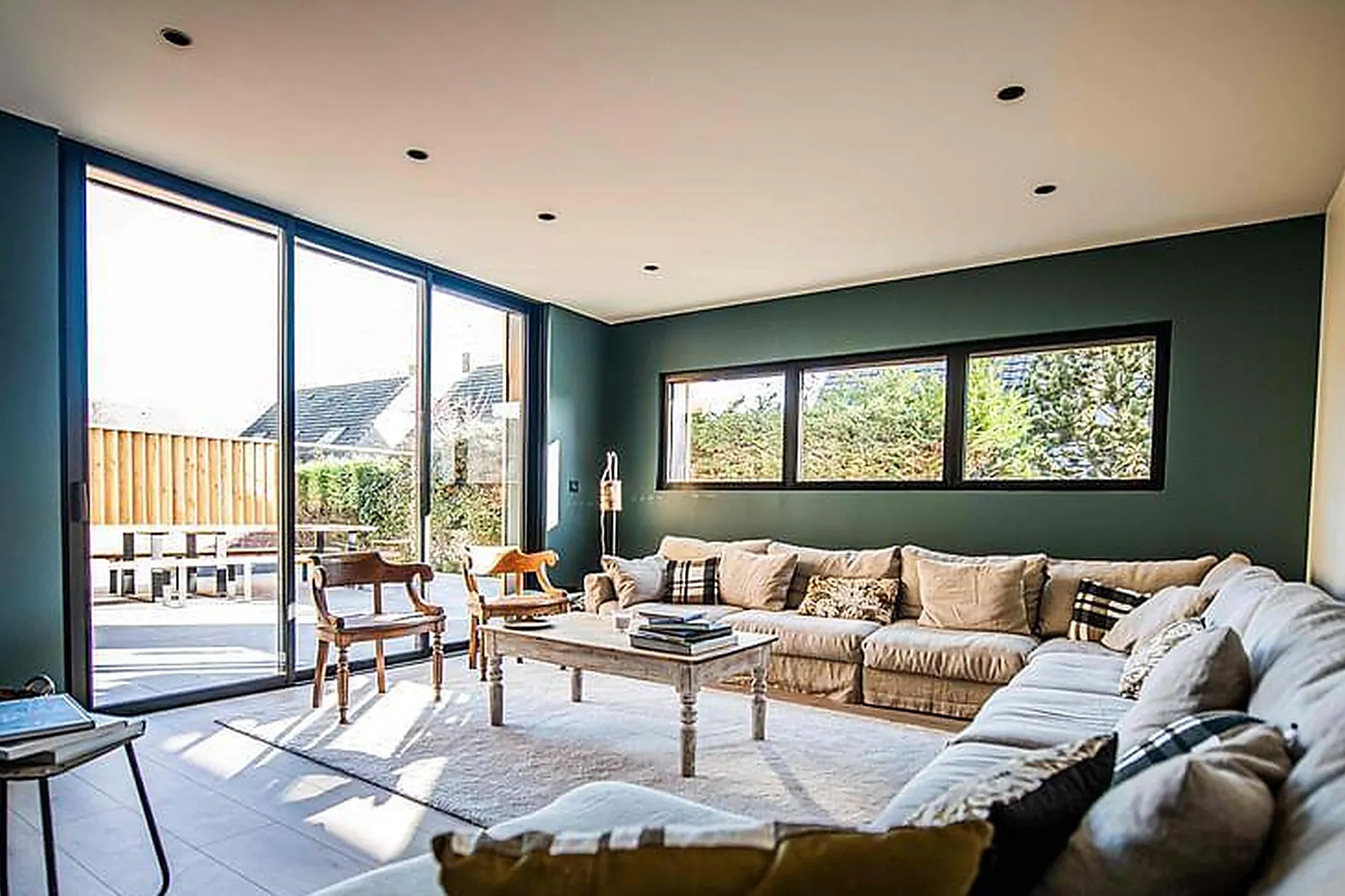 Lieux événementiels, UNE MAISON BLEUE SAINT-LAZARE