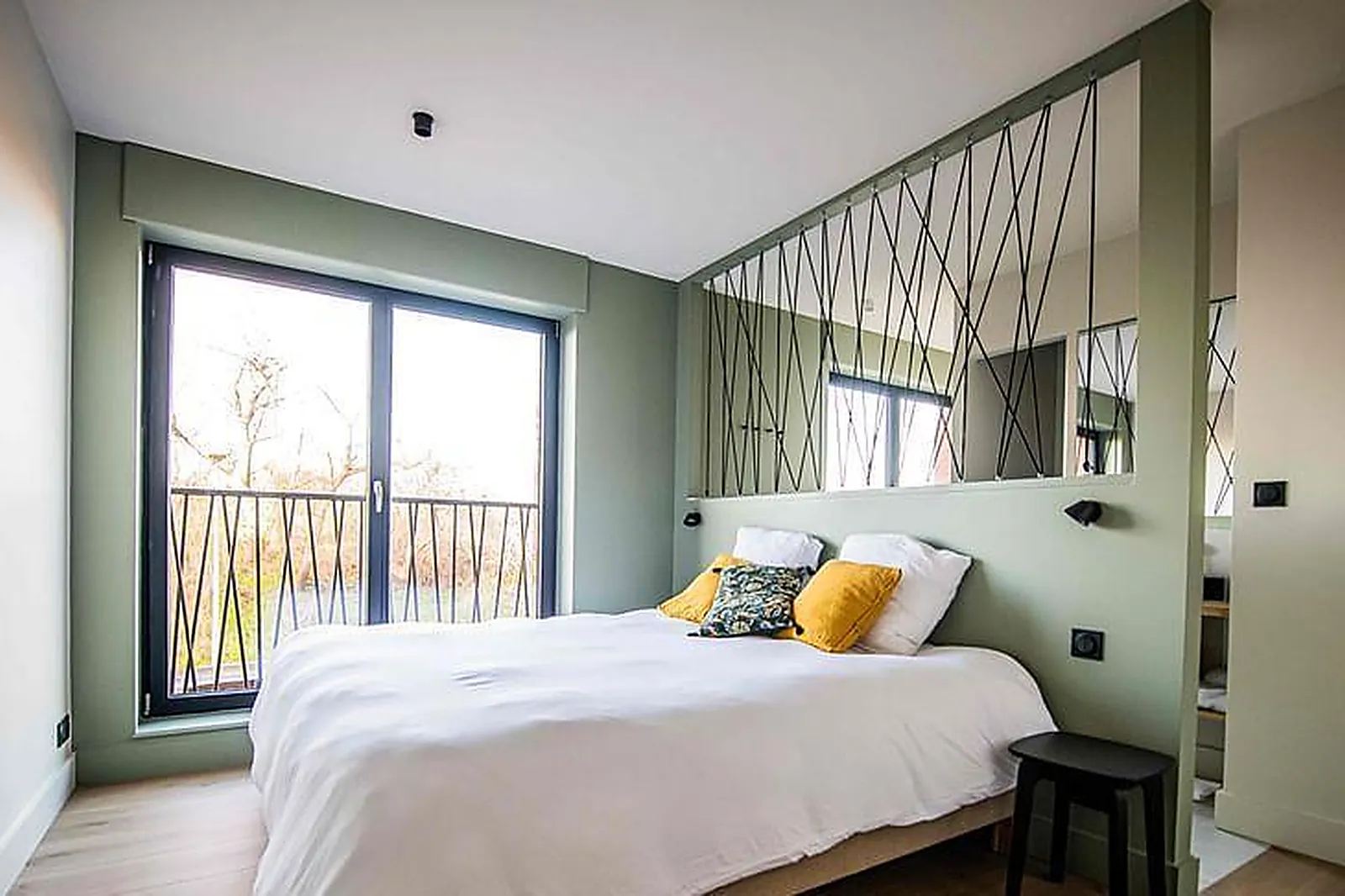 Lieux événementiels, UNE MAISON BLEUE SAINT-LAZARE