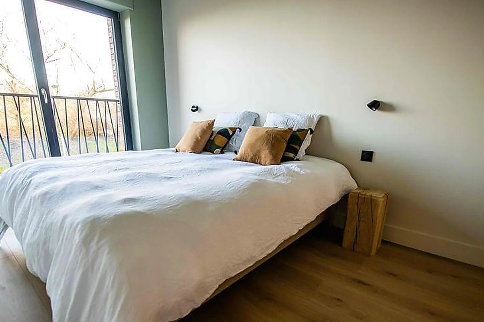 Lieux événementiels, UNE MAISON BLEUE SAINT-LAZARE