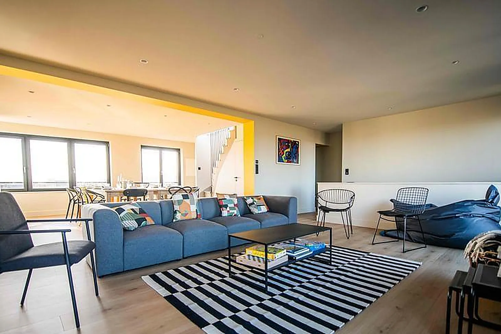 Lieux événementiels, UNE MAISON BLEUE SAINT-LAZARE