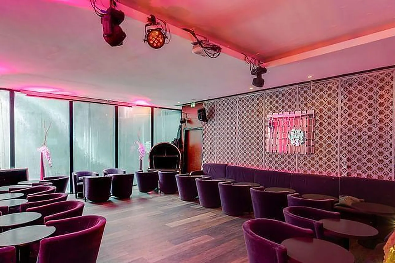 Lieux événementiels, LE BIZ