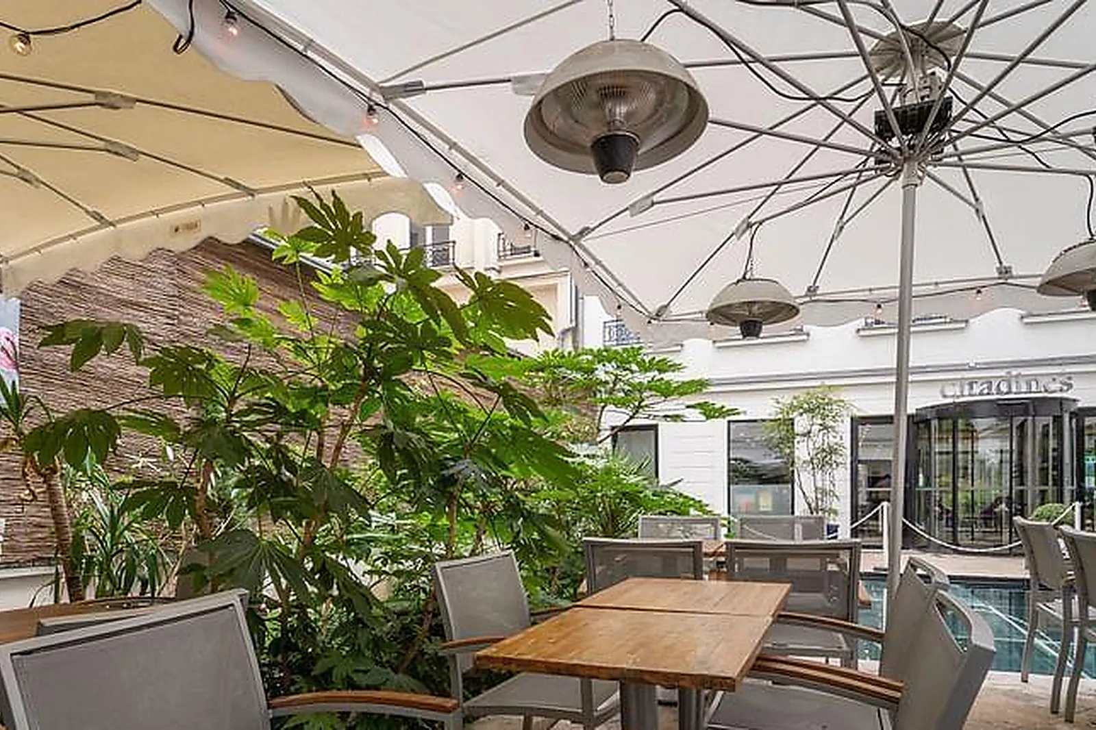 Lieux événementiels, LE BIZ