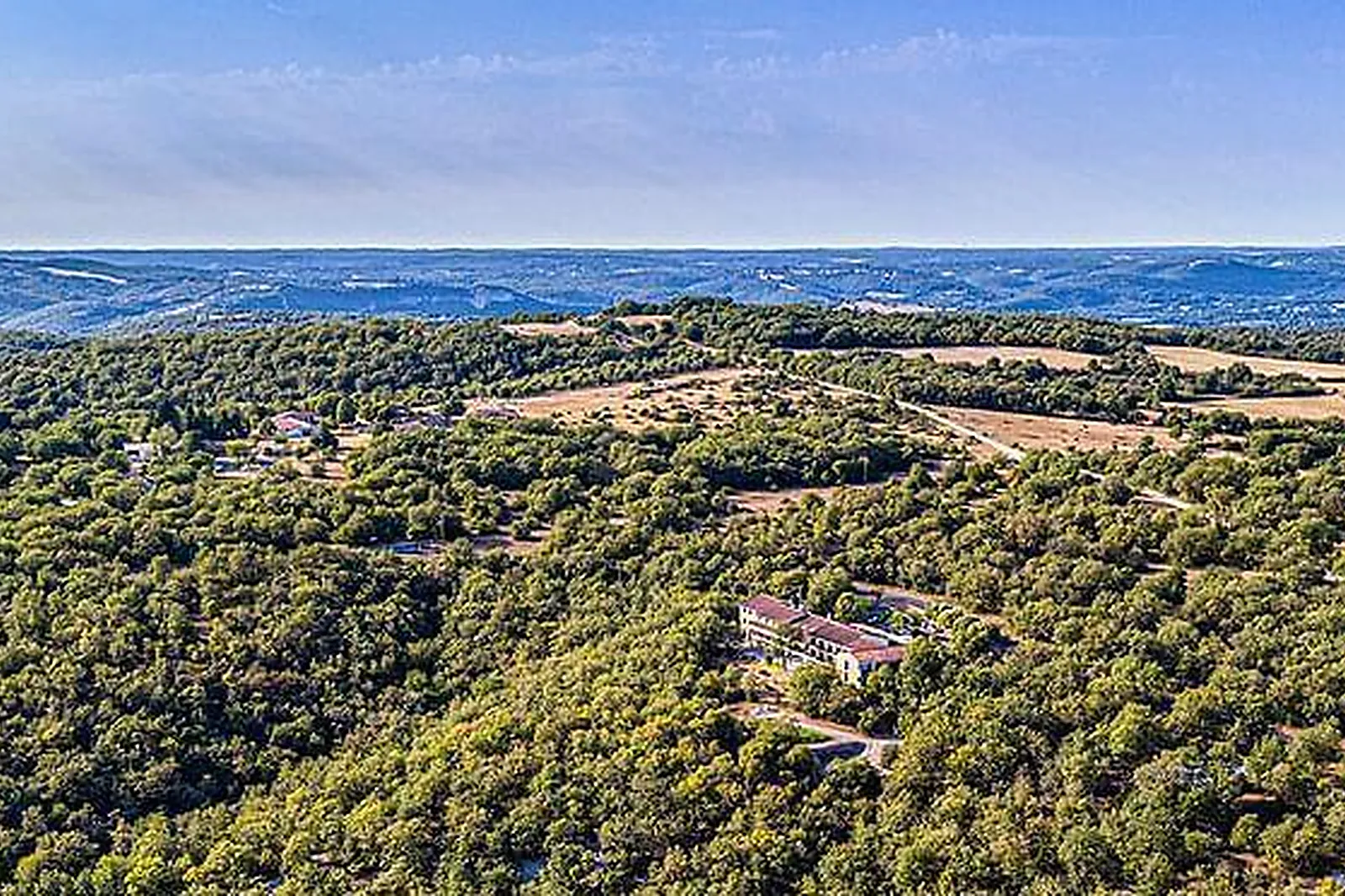 Lieux événementiels, LE BOIS D'IMBERT****