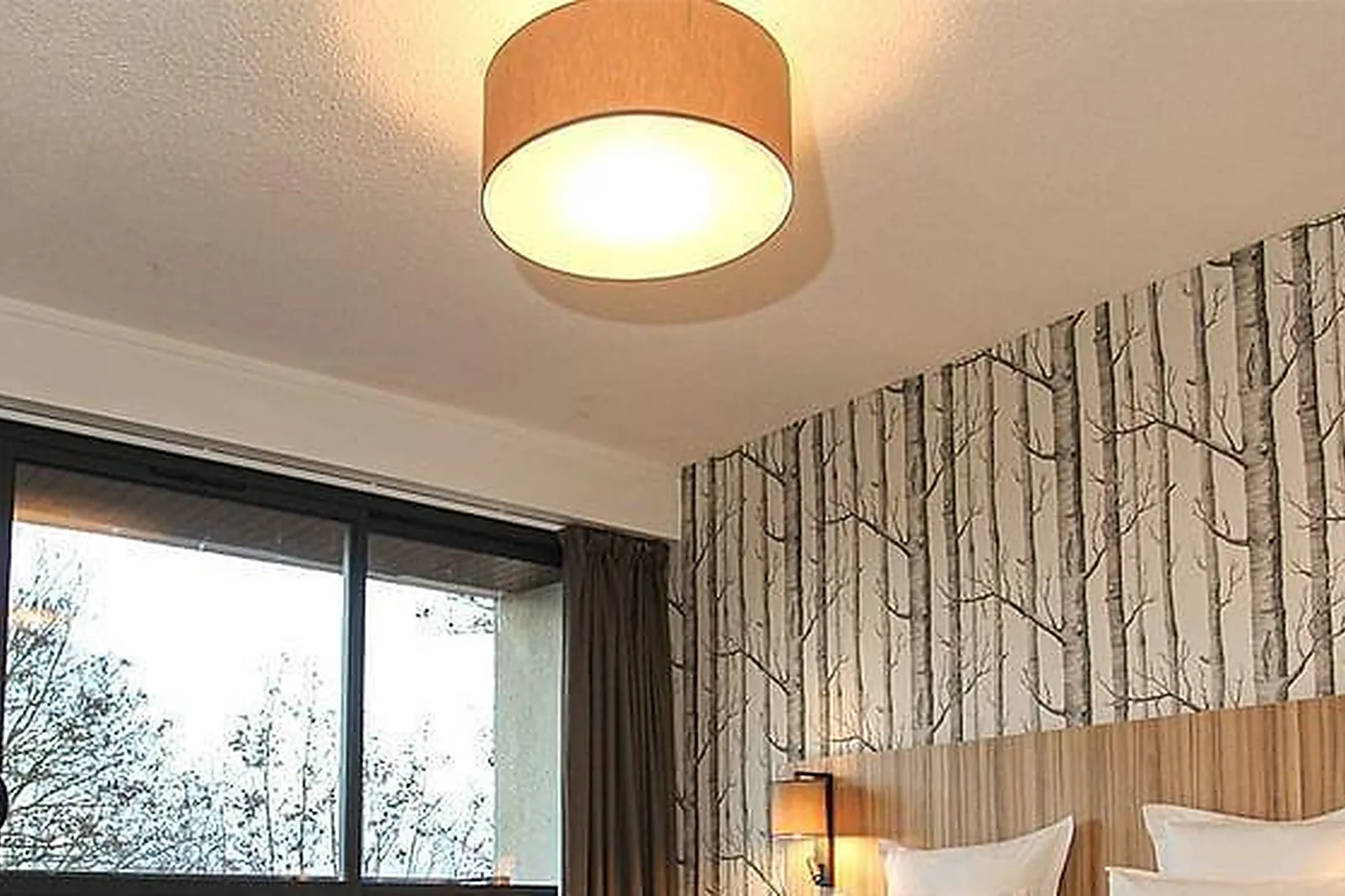 Lieux événementiels, LE BOIS D'IMBERT****