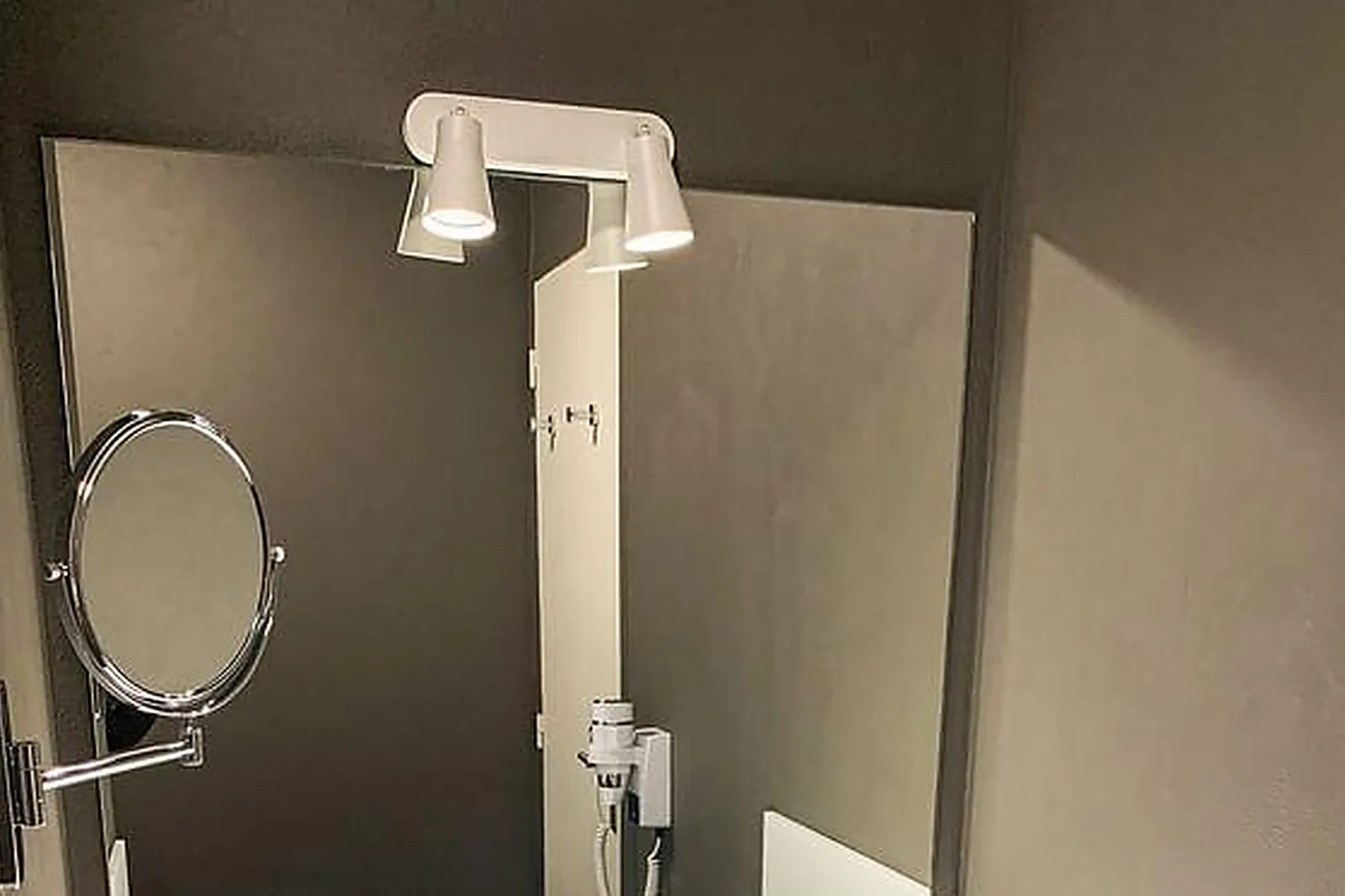 Lieux événementiels, LE BOIS D'IMBERT****