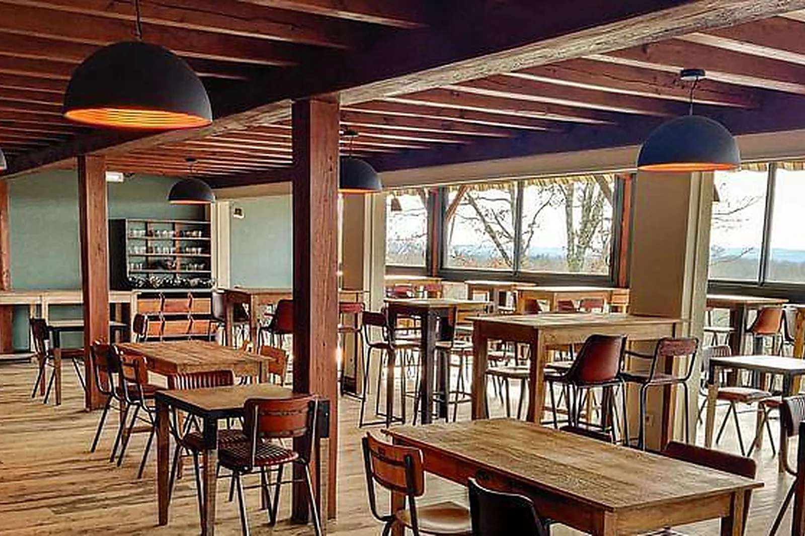 Lieux événementiels, LE BOIS D'IMBERT****