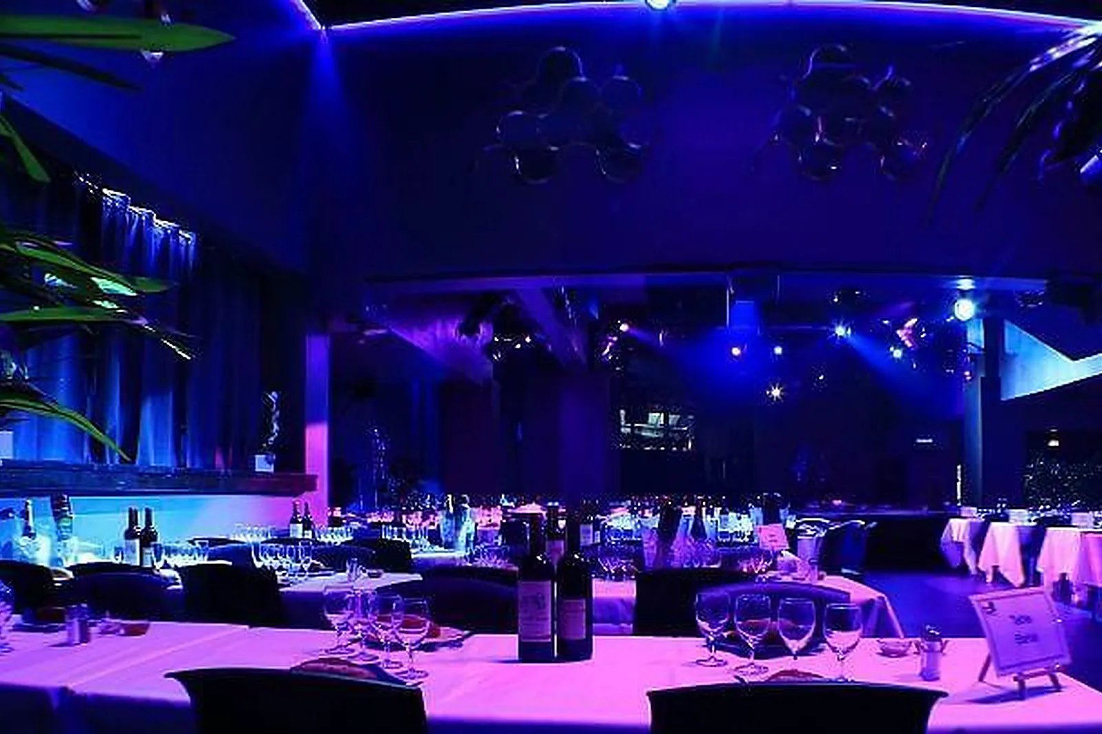 Lieux événementiels, LE BRASIL TROPICAL