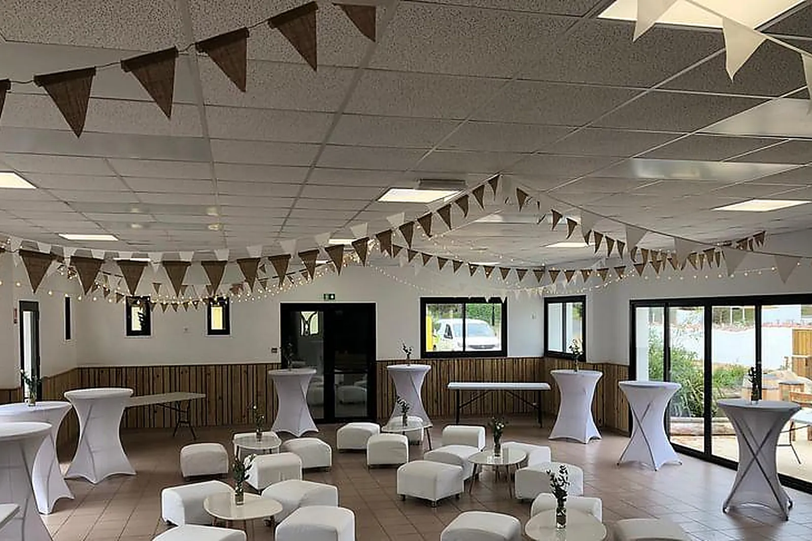 Lieux événementiels, LE CARRÉ DES MIMOSAS