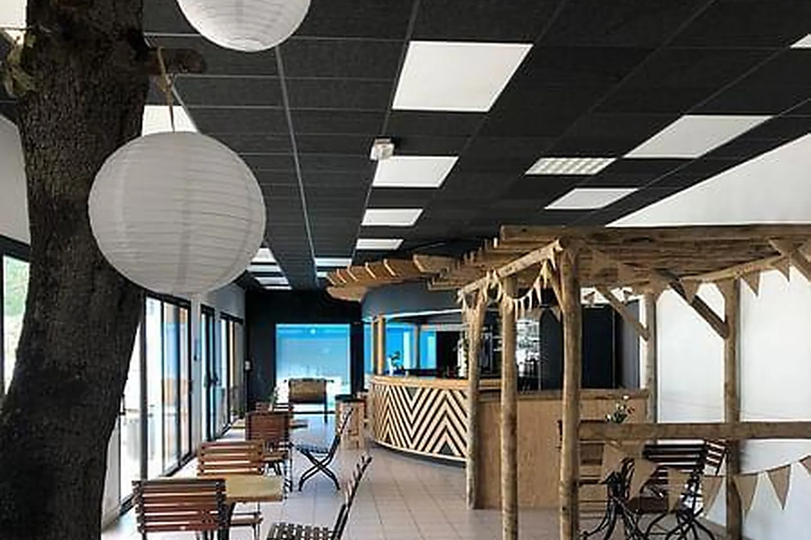 Lieux événementiels, LE CARRÉ DES MIMOSAS