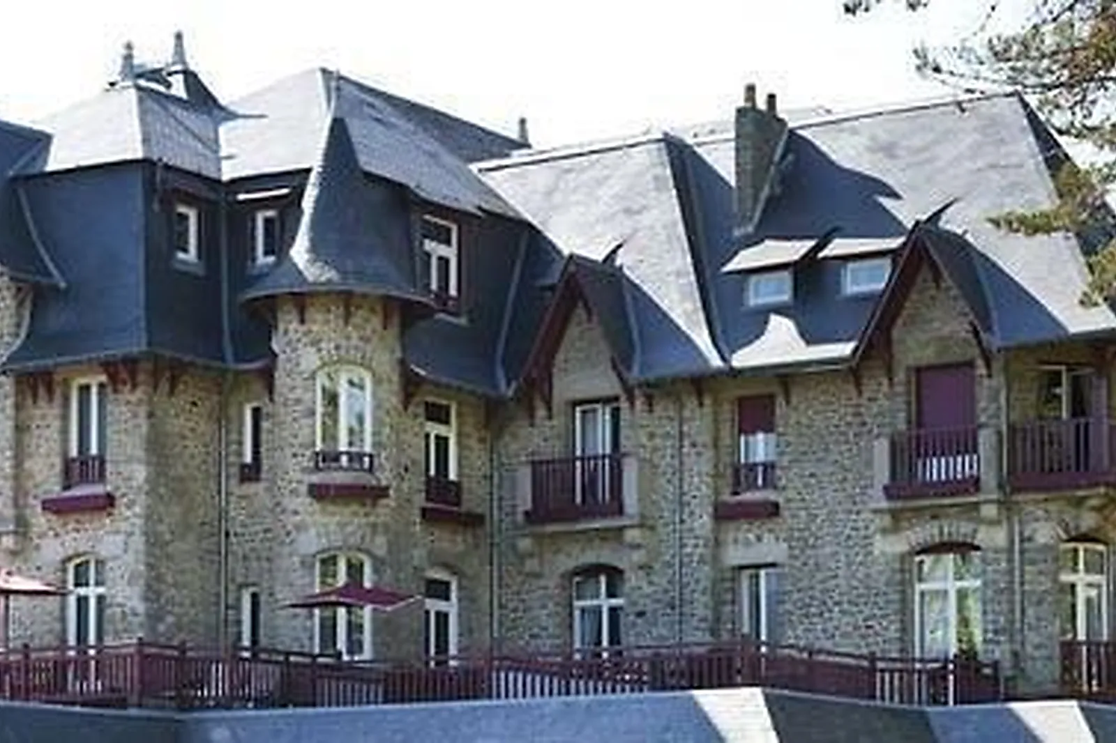 Lieux événementiels, ESPACES 2EM