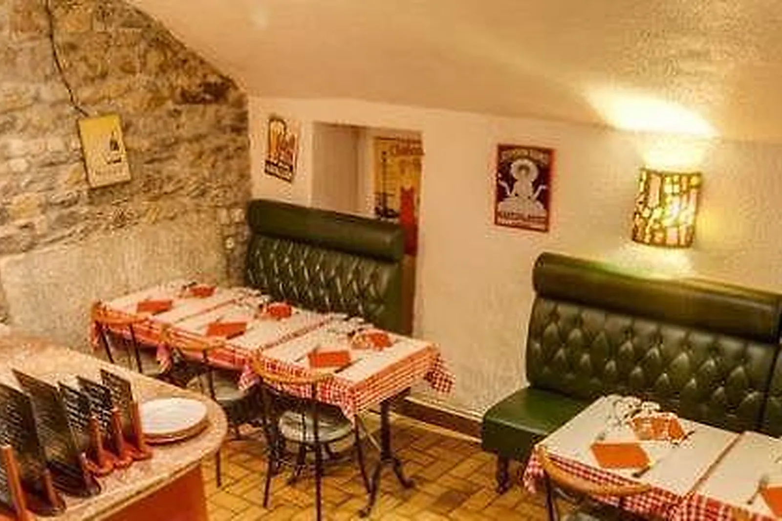 Lieux événementiels, LE CAVEAU DES GOURMANDS