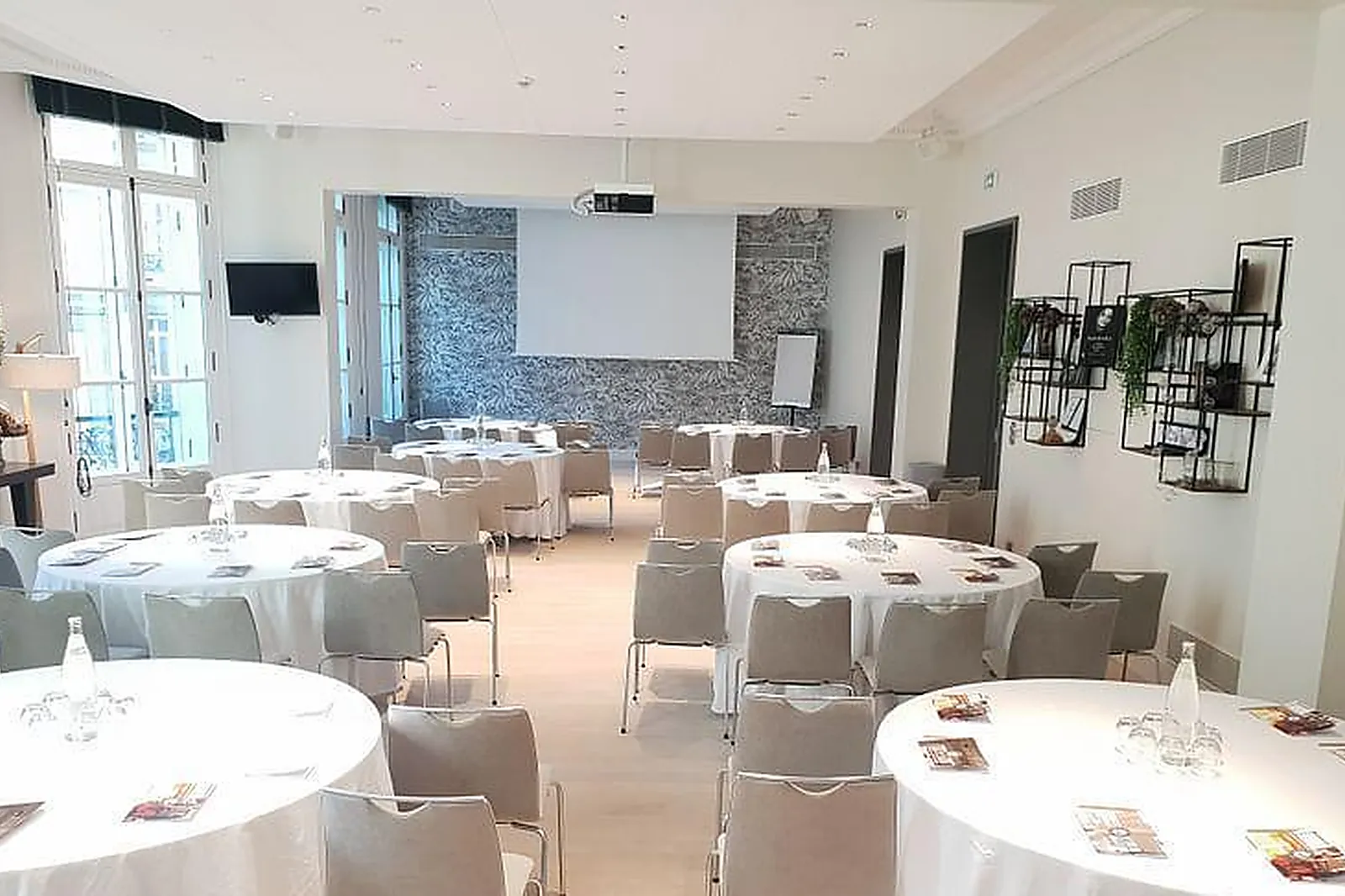 Lieux événementiels, LE CERCLE D'AUMALE