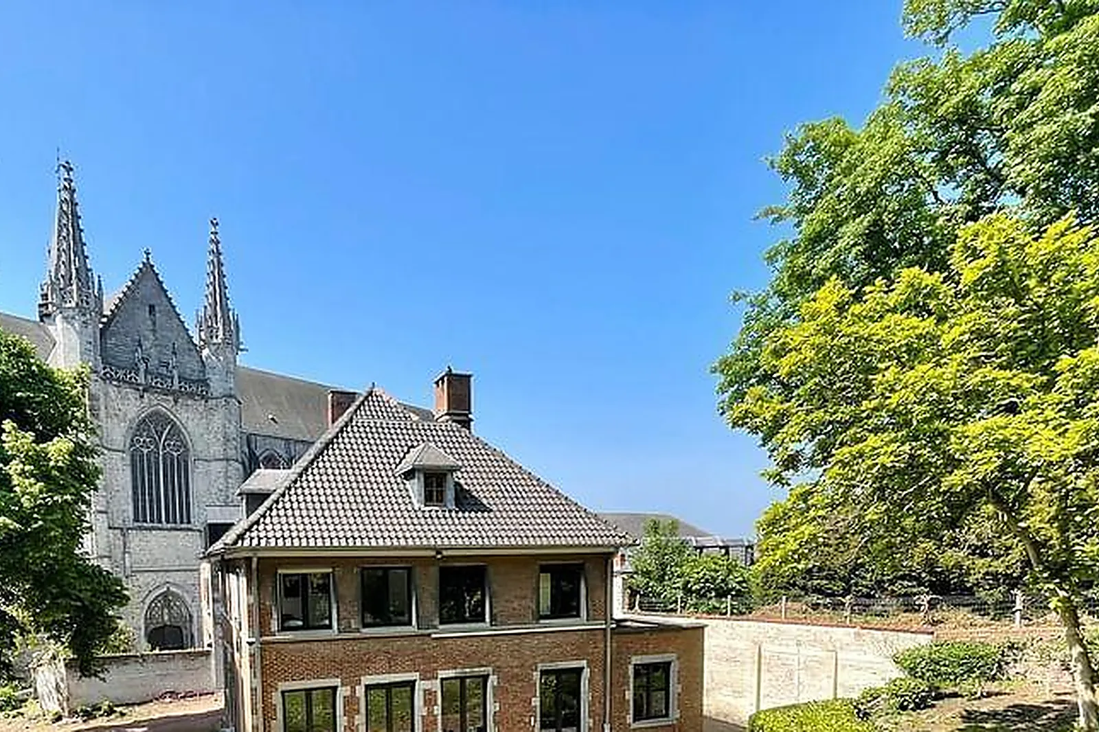 Lieux événementiels, LE CERCLE DU DRAGON