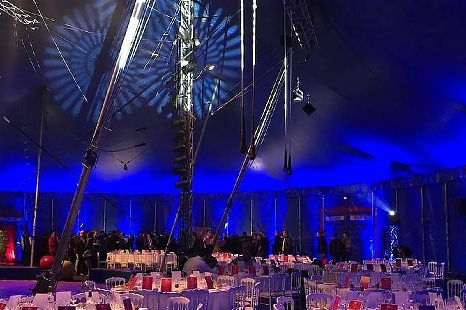 Lieux événementiels, OH! CÉSAR