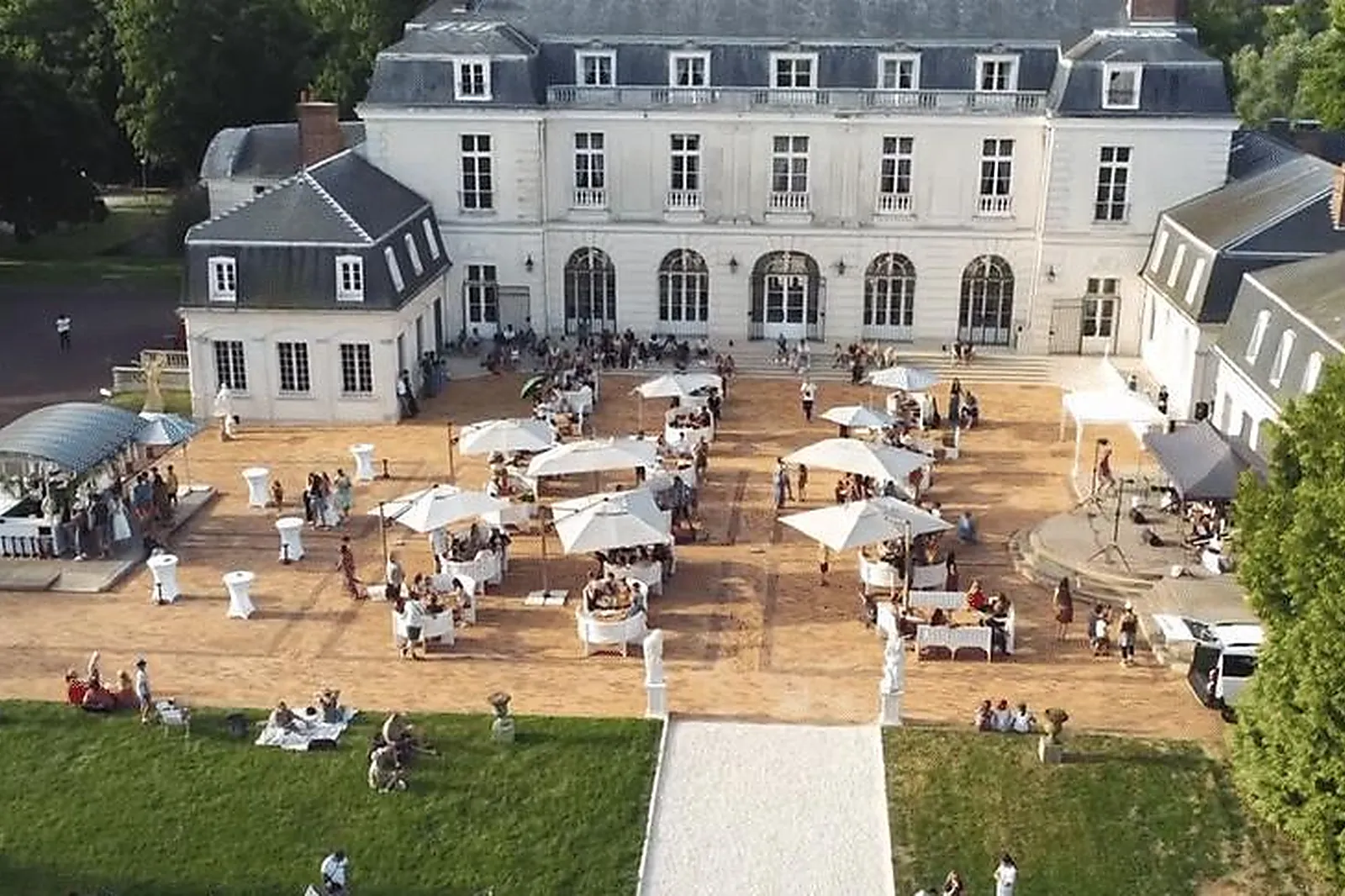 Lieux événementiels, LE CHÂTEAU ARRIBAS