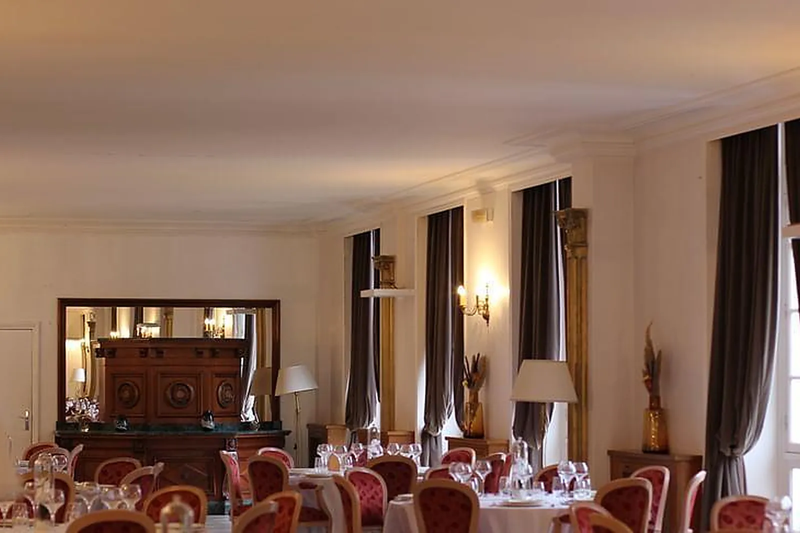 Lieux événementiels, LE CHÂTEAU ARRIBAS