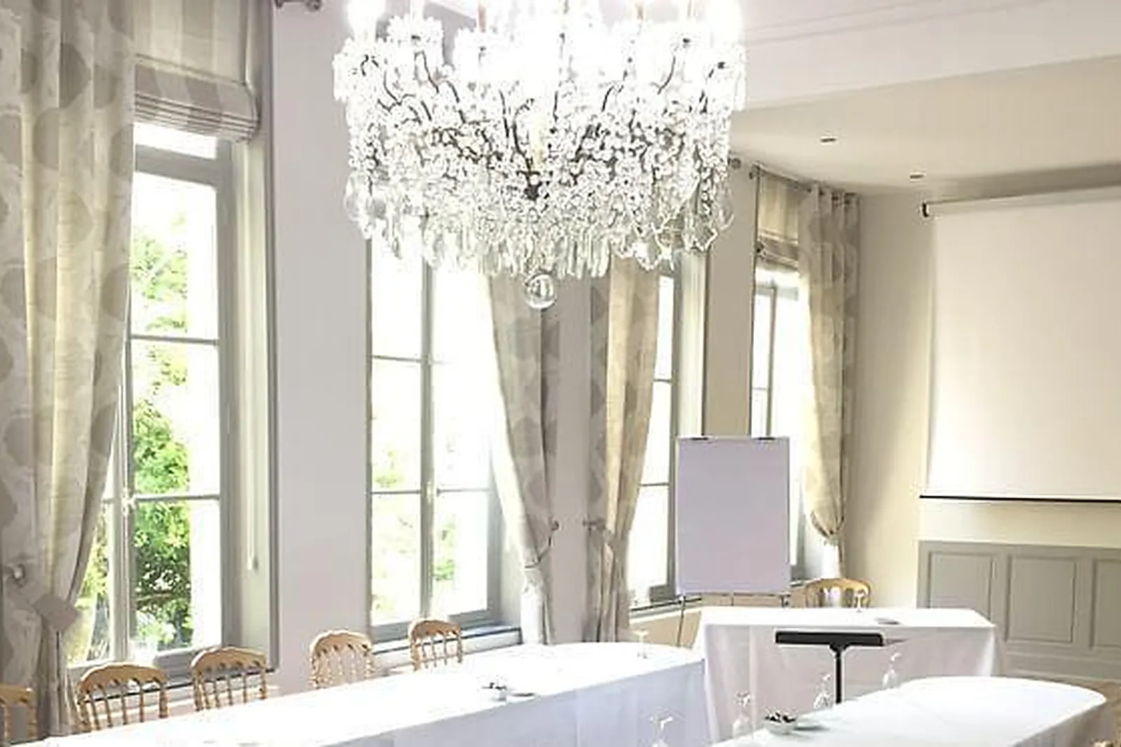 Lieux événementiels, LE CHÂTEAU D'AUBRY