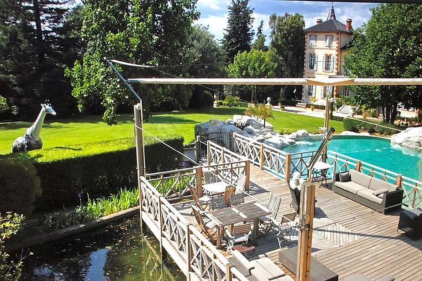 Lieux événementiels, LE CHÂTEAU DE FORBIN