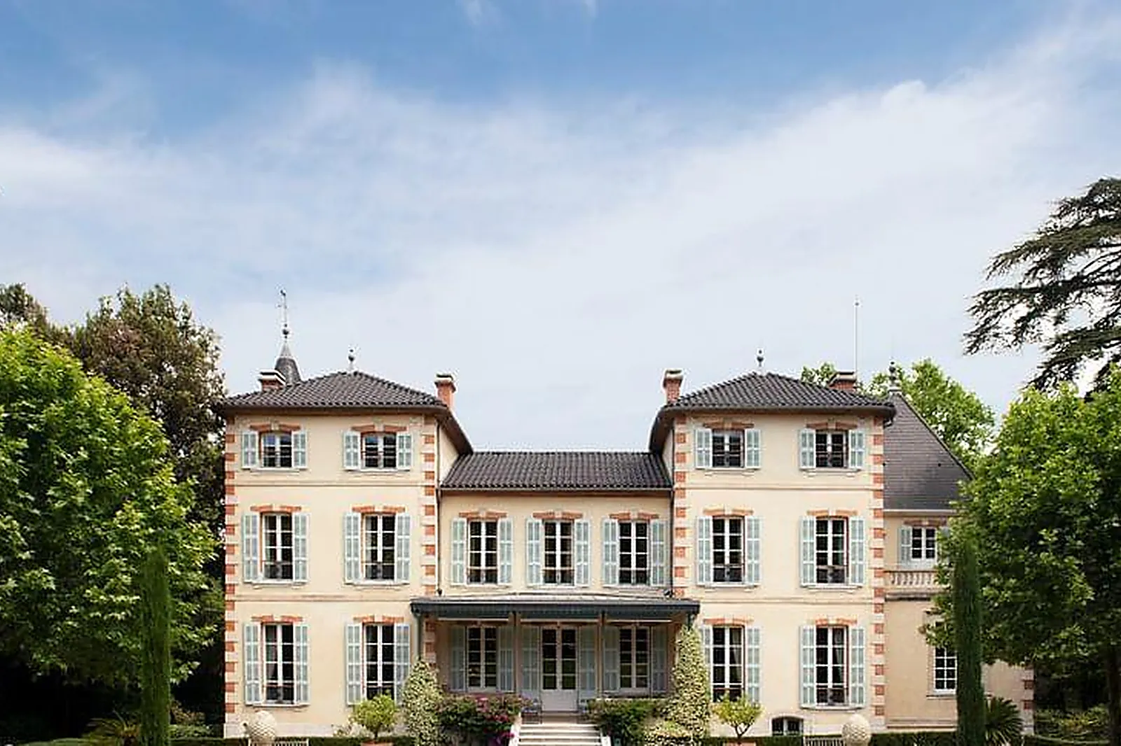 Lieux événementiels, LE CHÂTEAU DE FORBIN