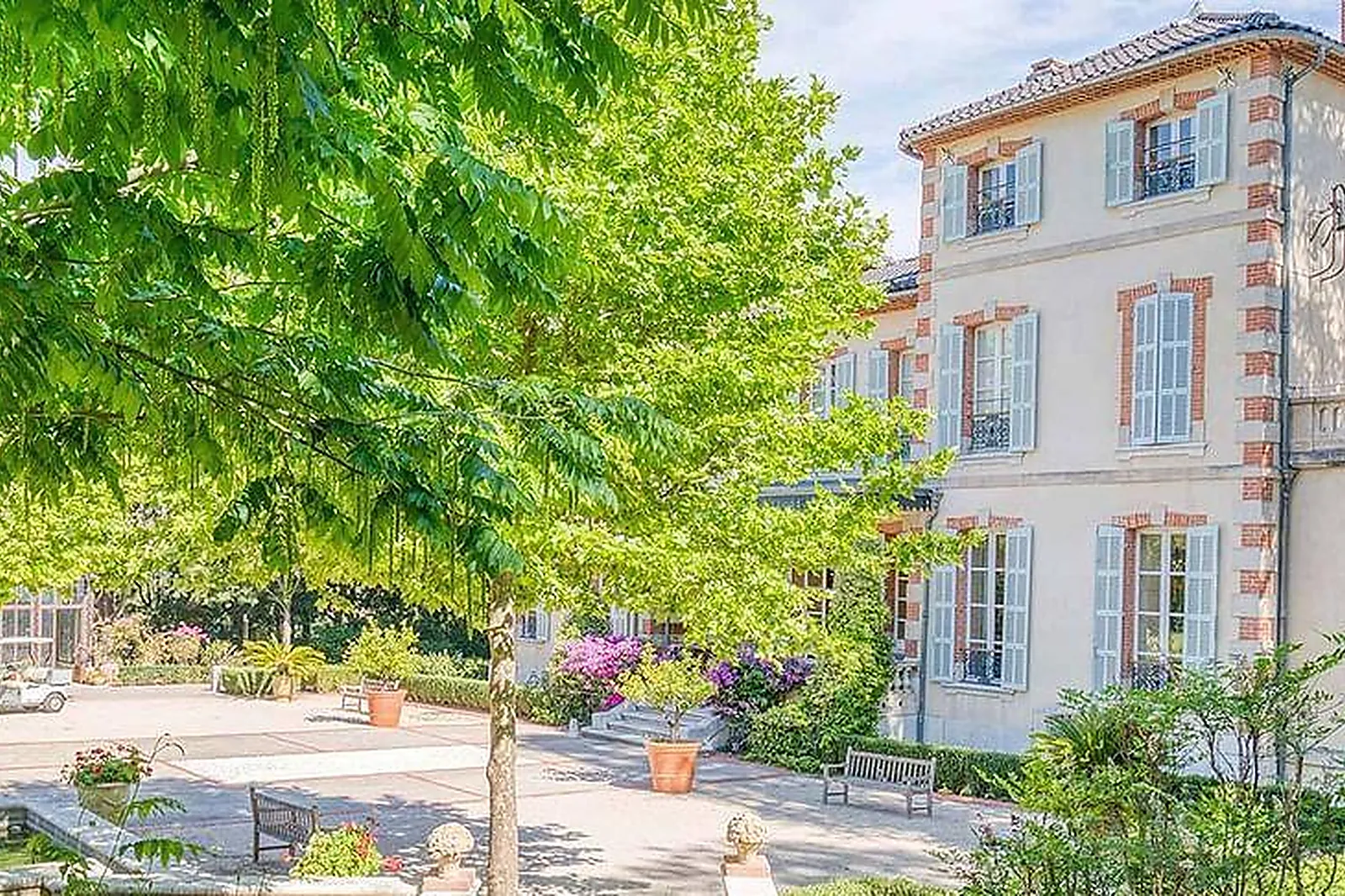 Lieux événementiels, LE CHÂTEAU DE FORBIN