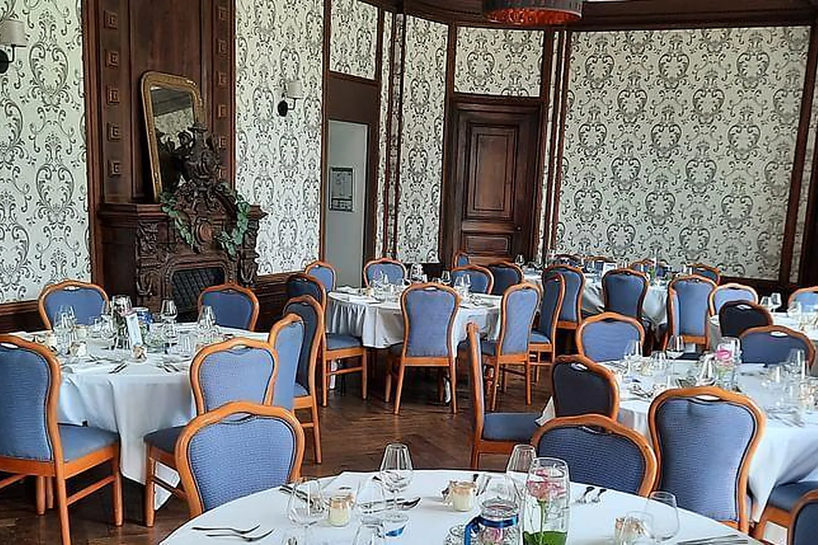 Lieux événementiels, LE CHÂTEAU DE LA ROCHE