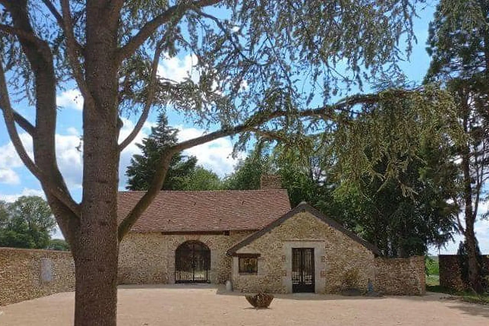 Lieux événementiels, LE CLOS DES PASSERELLES
