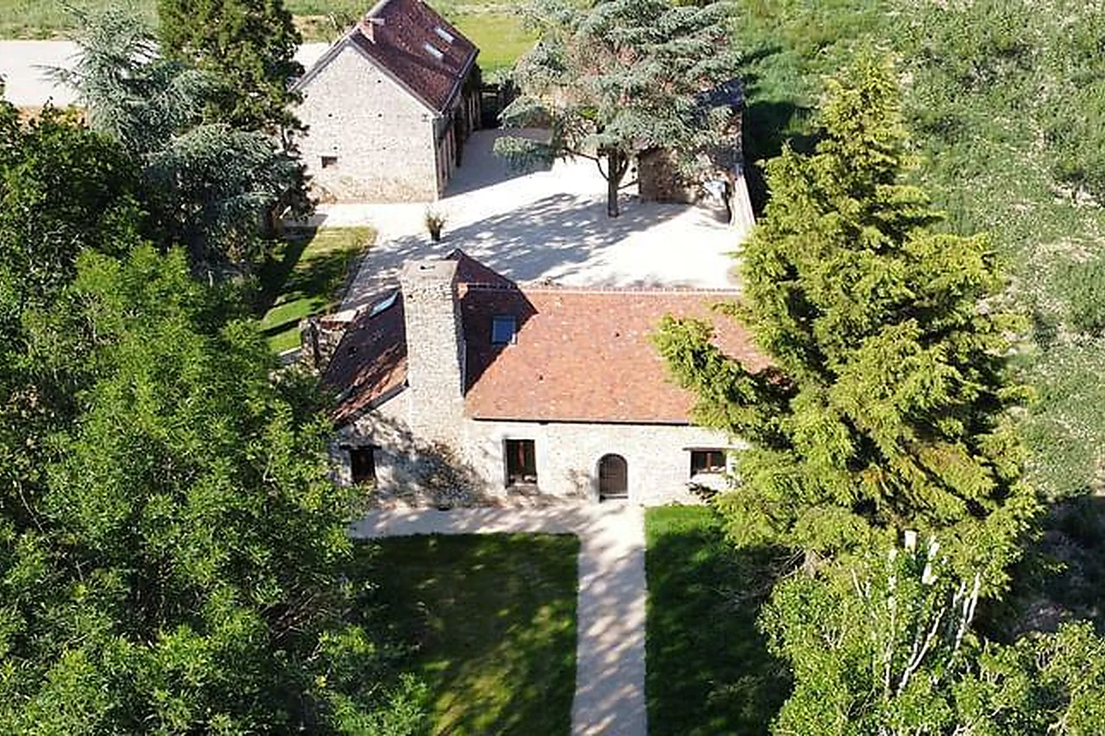 Lieux événementiels, LE CLOS DES PASSERELLES