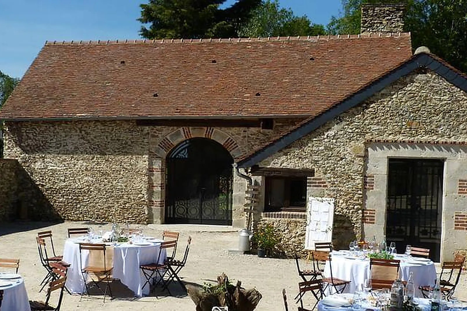 Lieux événementiels, LE CLOS DES PASSERELLES