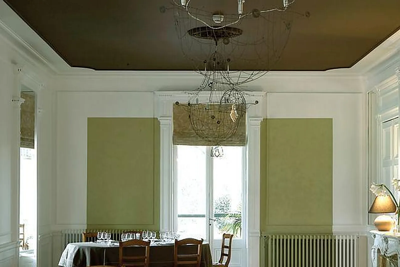 Lieux événementiels, SALLE DE RÉUNION À BEZANNES DELTA