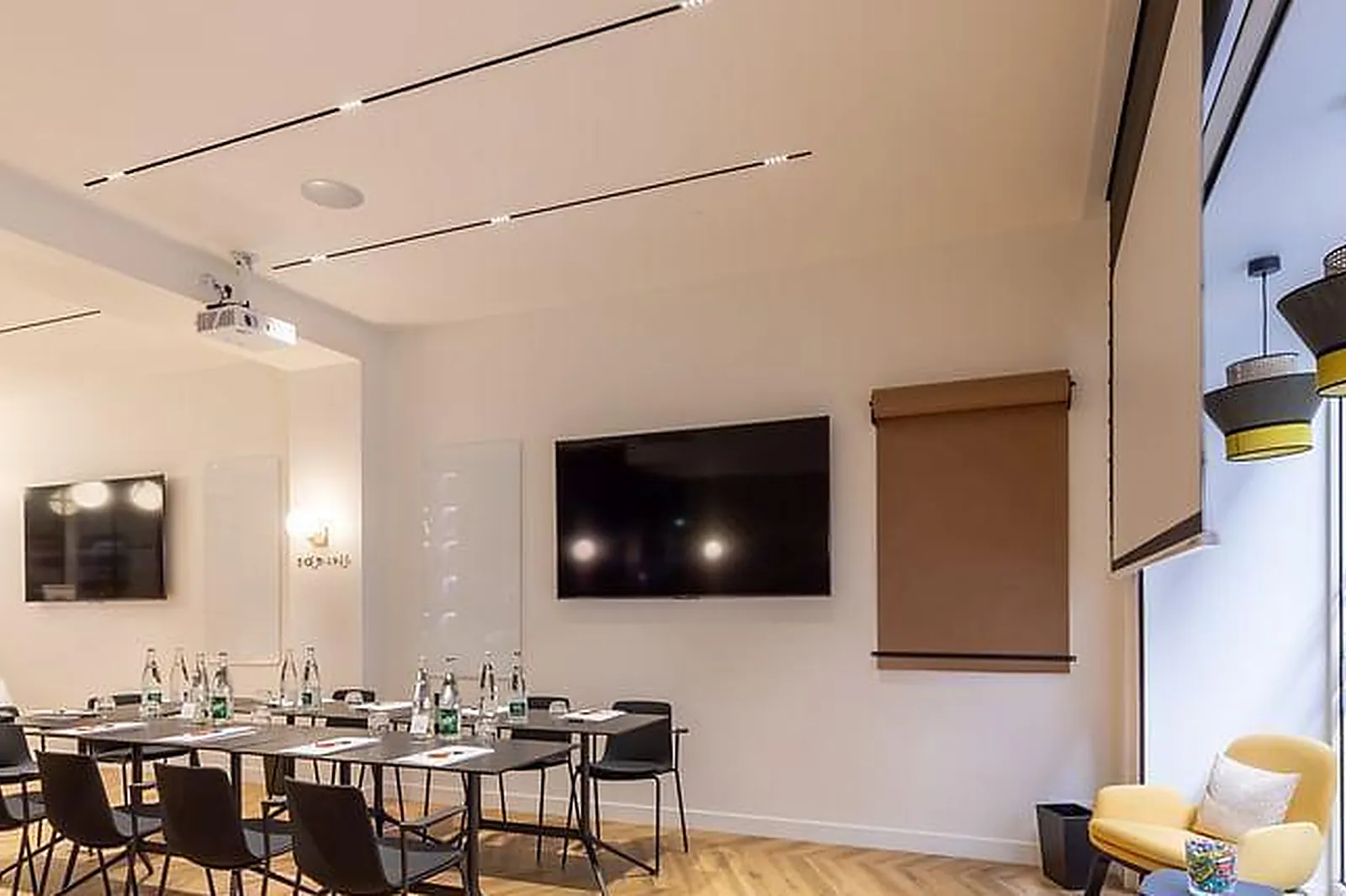 Lieux événementiels, LE CLUB BALMORAL