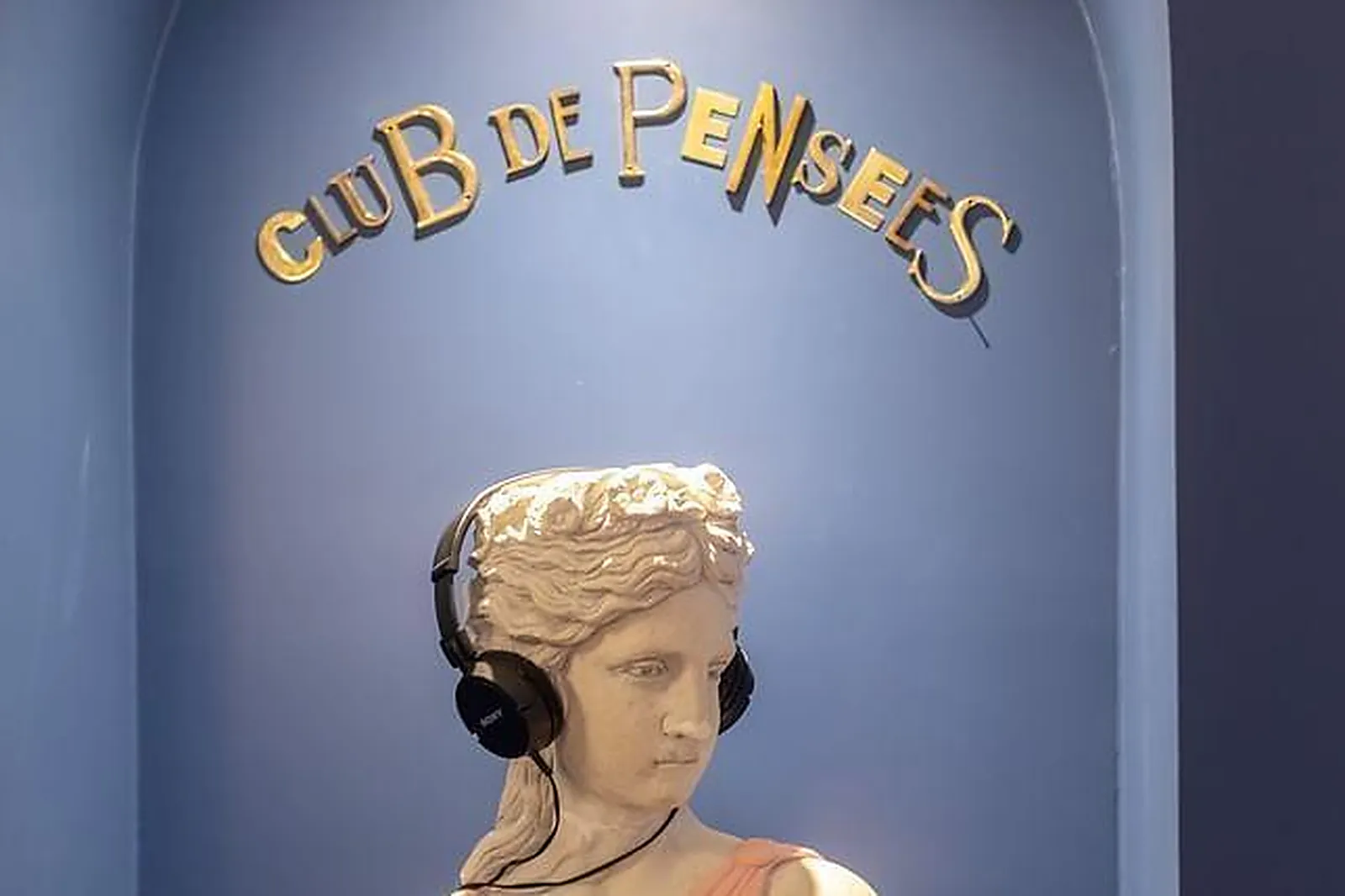 Lieux événementiels, LE CLUB BALMORAL