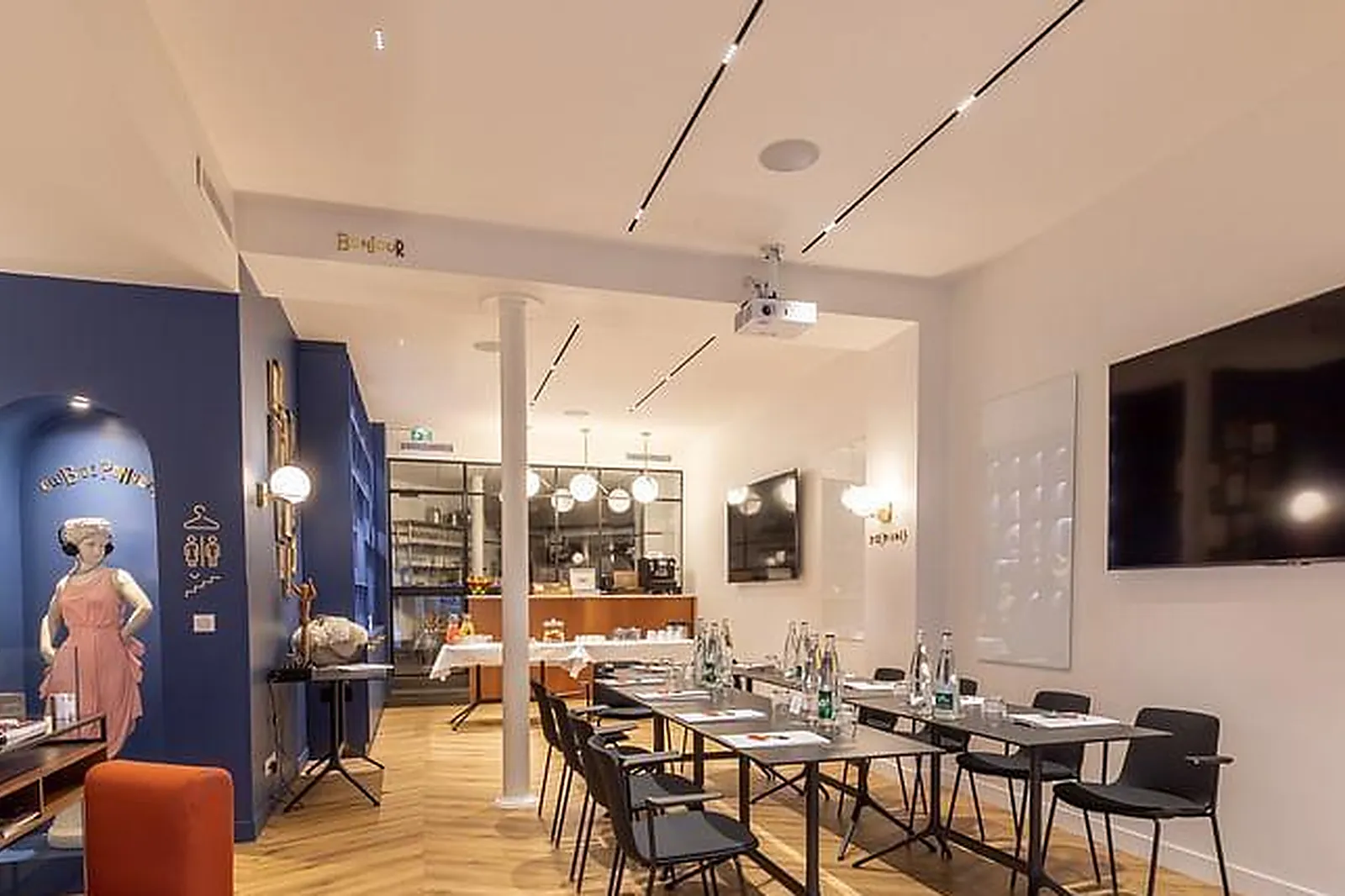 Lieux événementiels, LE CLUB BALMORAL