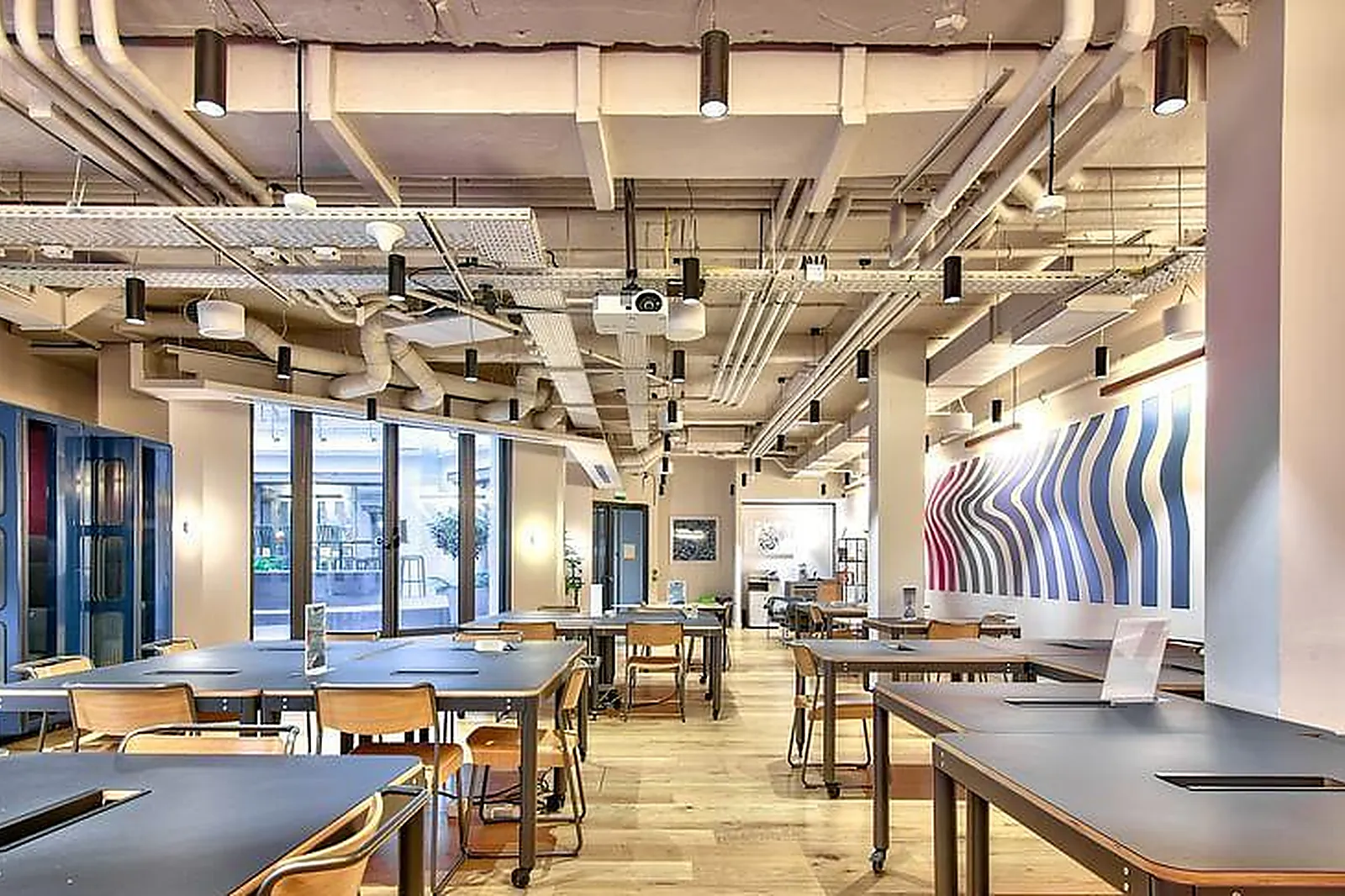 Lieux événementiels, FLEXYCORP