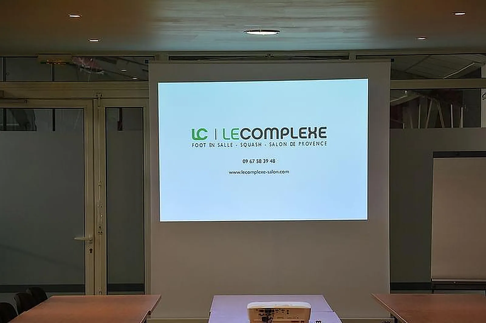 Lieux événementiels, LE COMPLEXE SALON DE PROVENCE