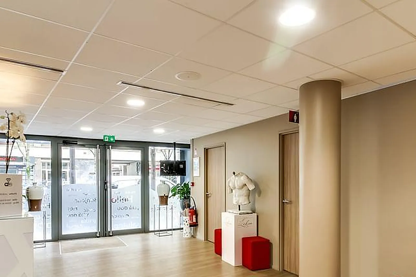 Lieux événementiels, LE DEUX CENT CINQUANTE TROIS