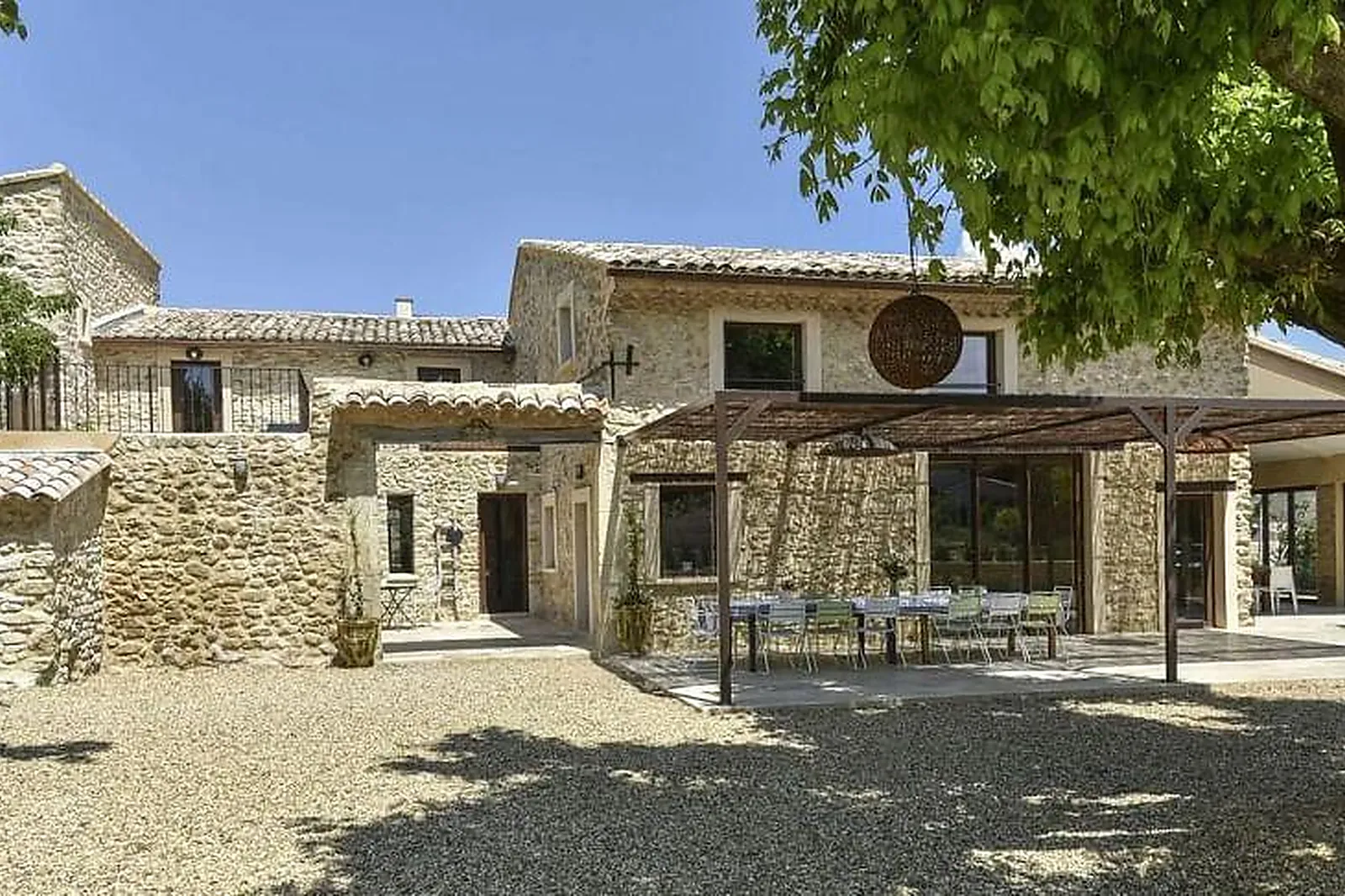 Lieux événementiels, LE DOMAINE SAINT QUENIN *****