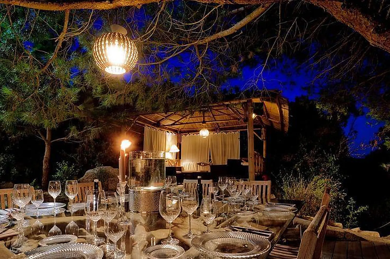 Lieux événementiels, LE DOMAINE DE LAGNONU