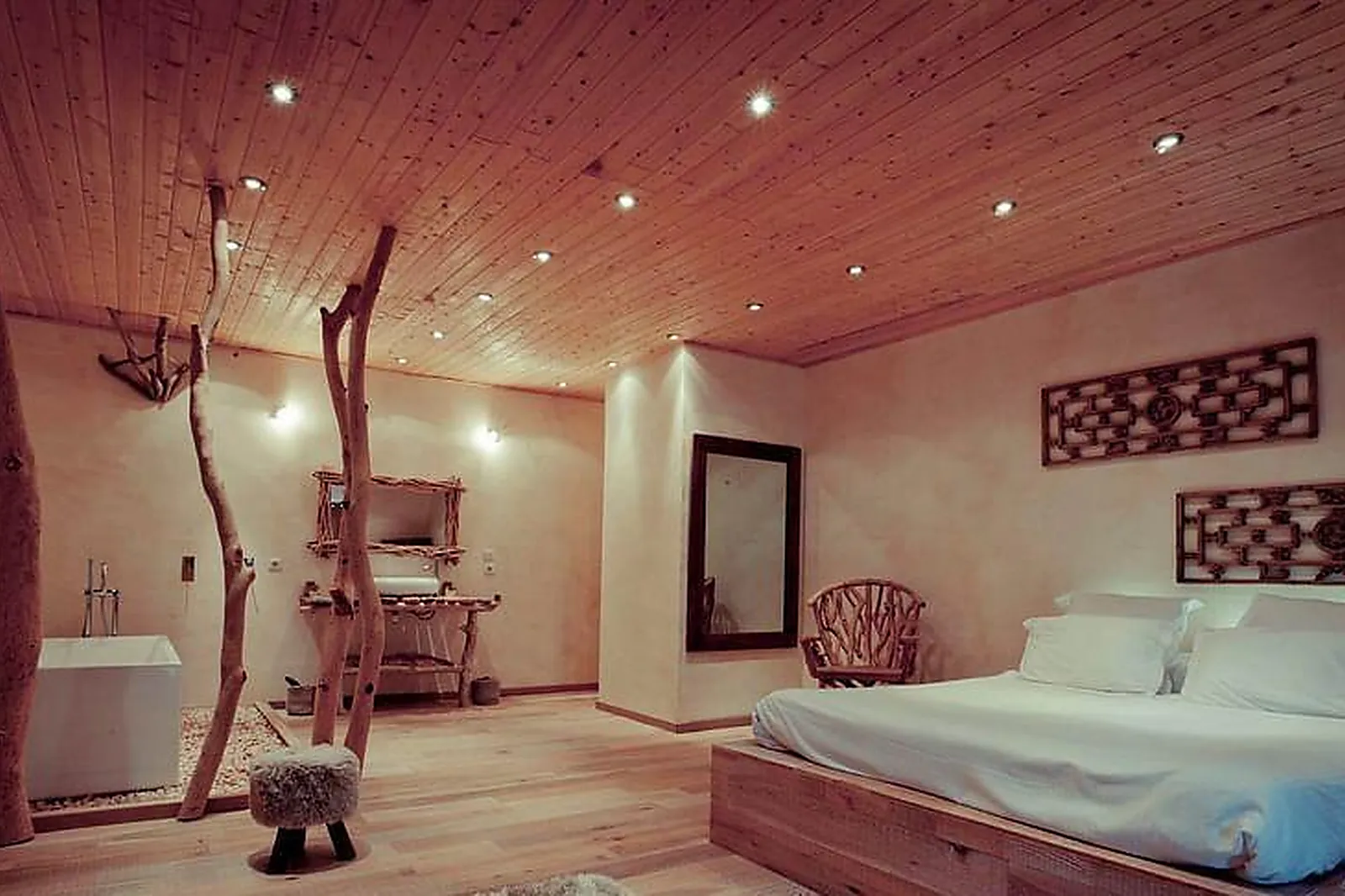 Lieux événementiels, LE DOMAINE DE LAGNONU