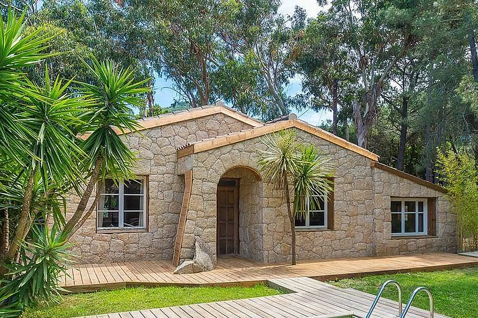 Lieux événementiels, LE DOMAINE DE LAGNONU