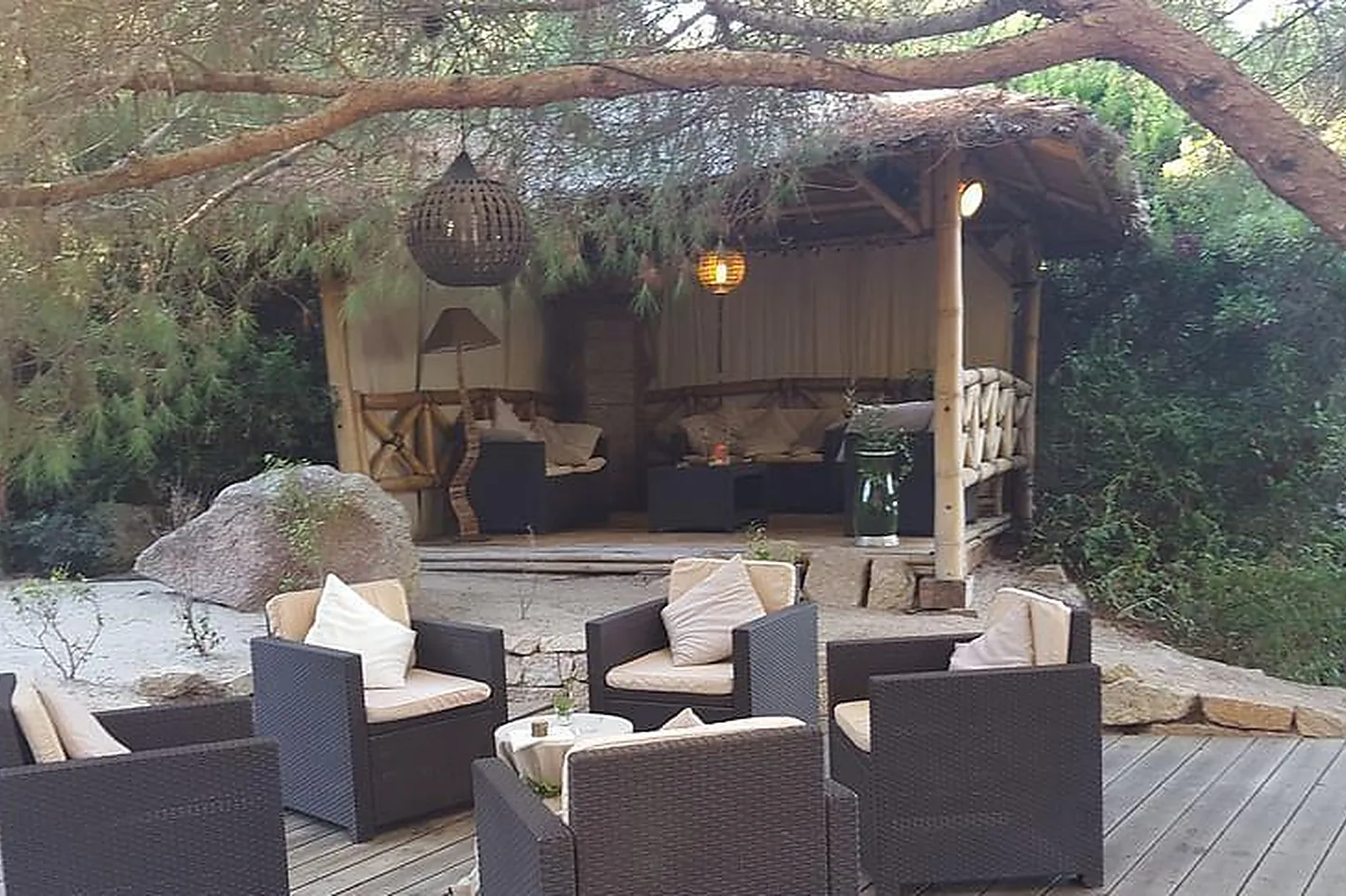 Lieux événementiels, LE DOMAINE DE LAGNONU