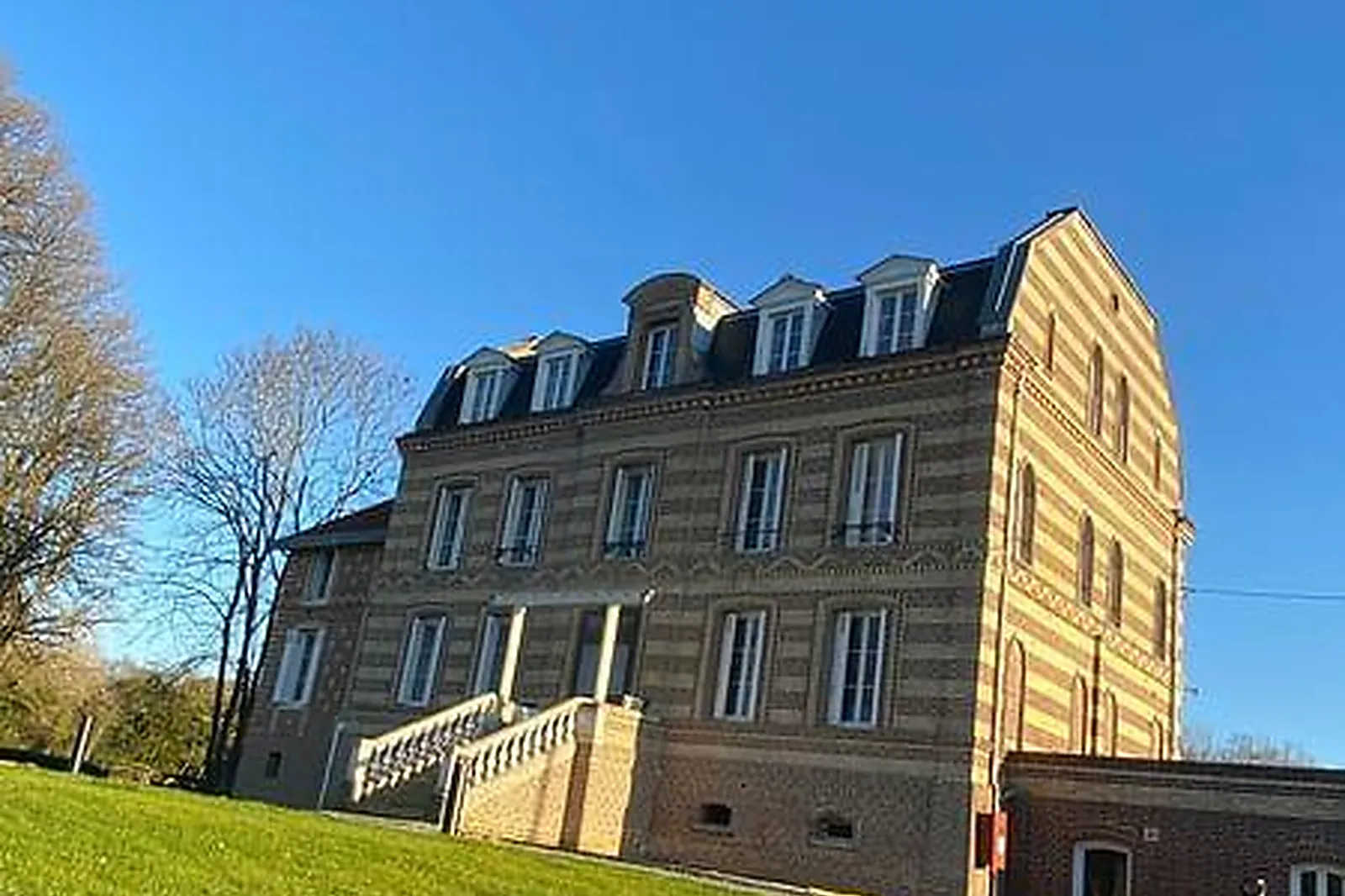 Lieux événementiels, LE DOMAINE DE LA BROSSE