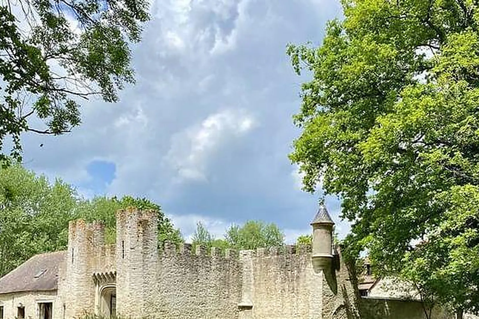 Lieux événementiels, LE DOMAINE DES DEUX TOURS