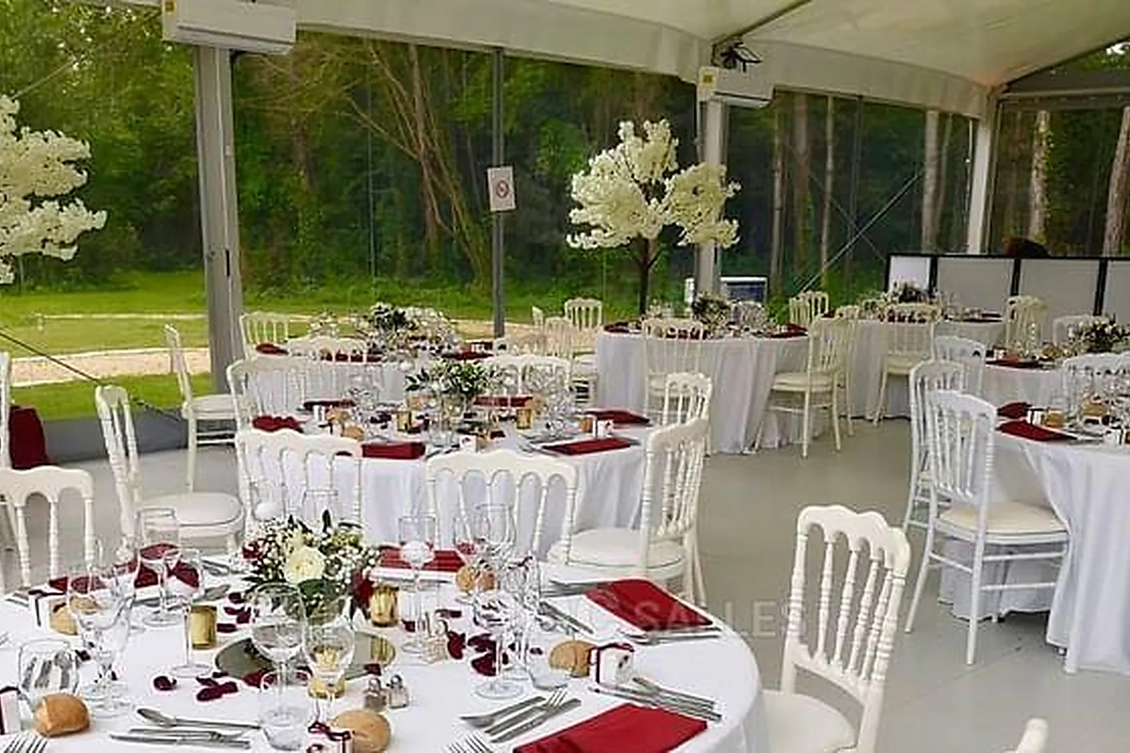 Lieux événementiels, LE DOMAINE DES DEUX TOURS