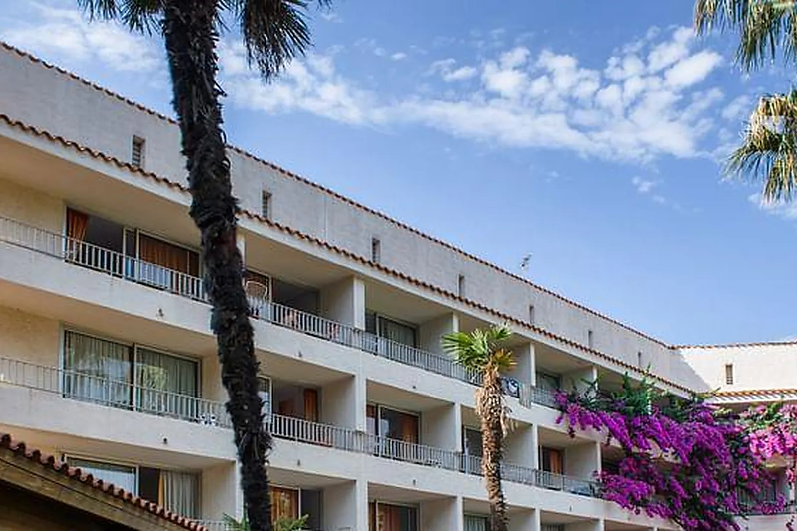 Lieux événementiels, LE DOMAINE DU MAS BLANC