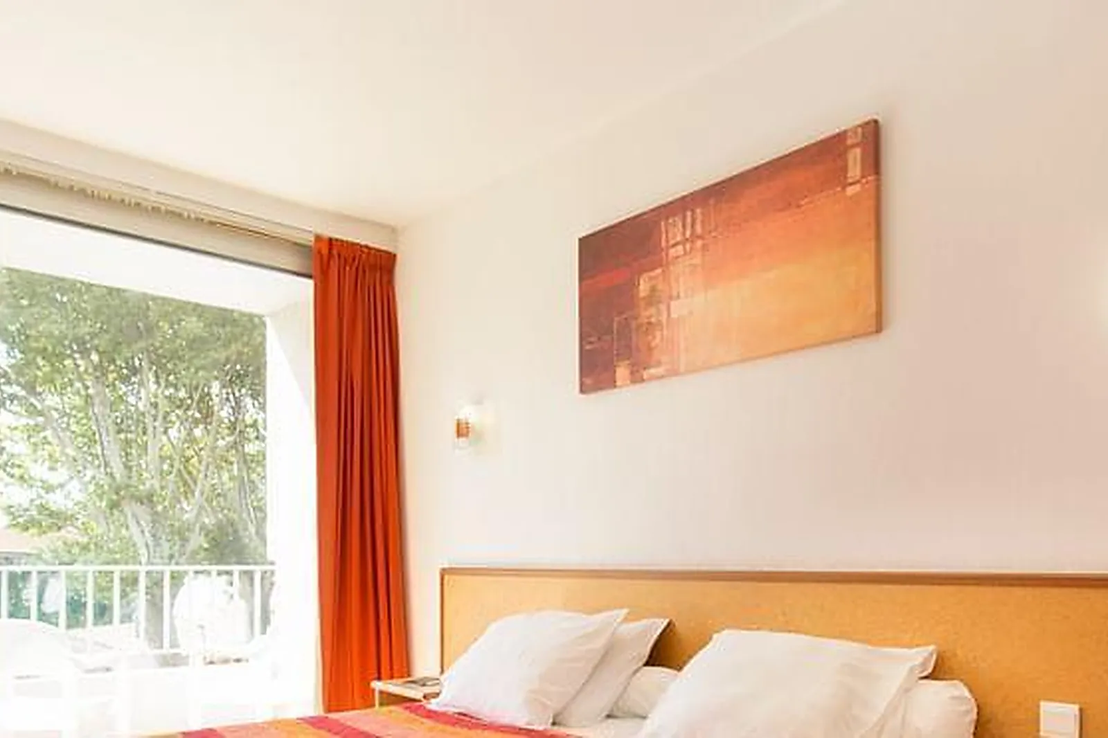 Lieux événementiels, LE DOMAINE DU MAS BLANC