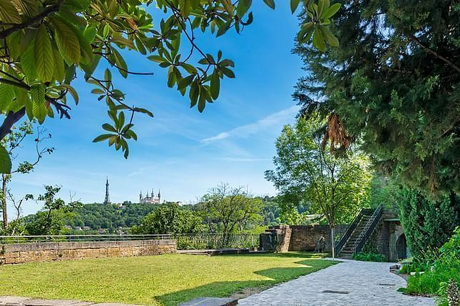 Lieux événementiels, SALLE DE REUNION - ESPACE TROIS TIERS